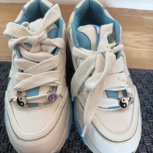 Axel Arigato W US 6.5